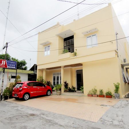 Отель Jj House Gejayan Kejayan Экстерьер фото
