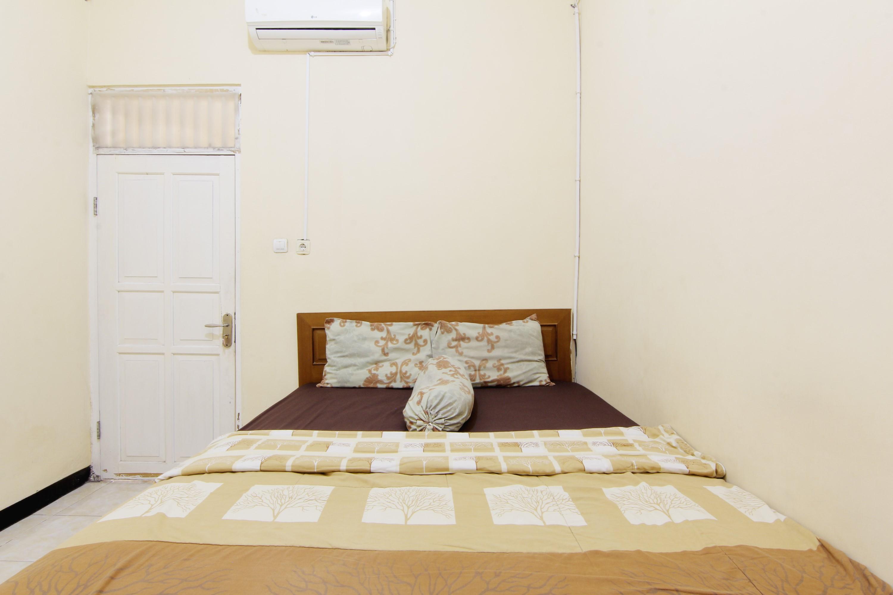 Отель Jj House Gejayan Kejayan Экстерьер фото