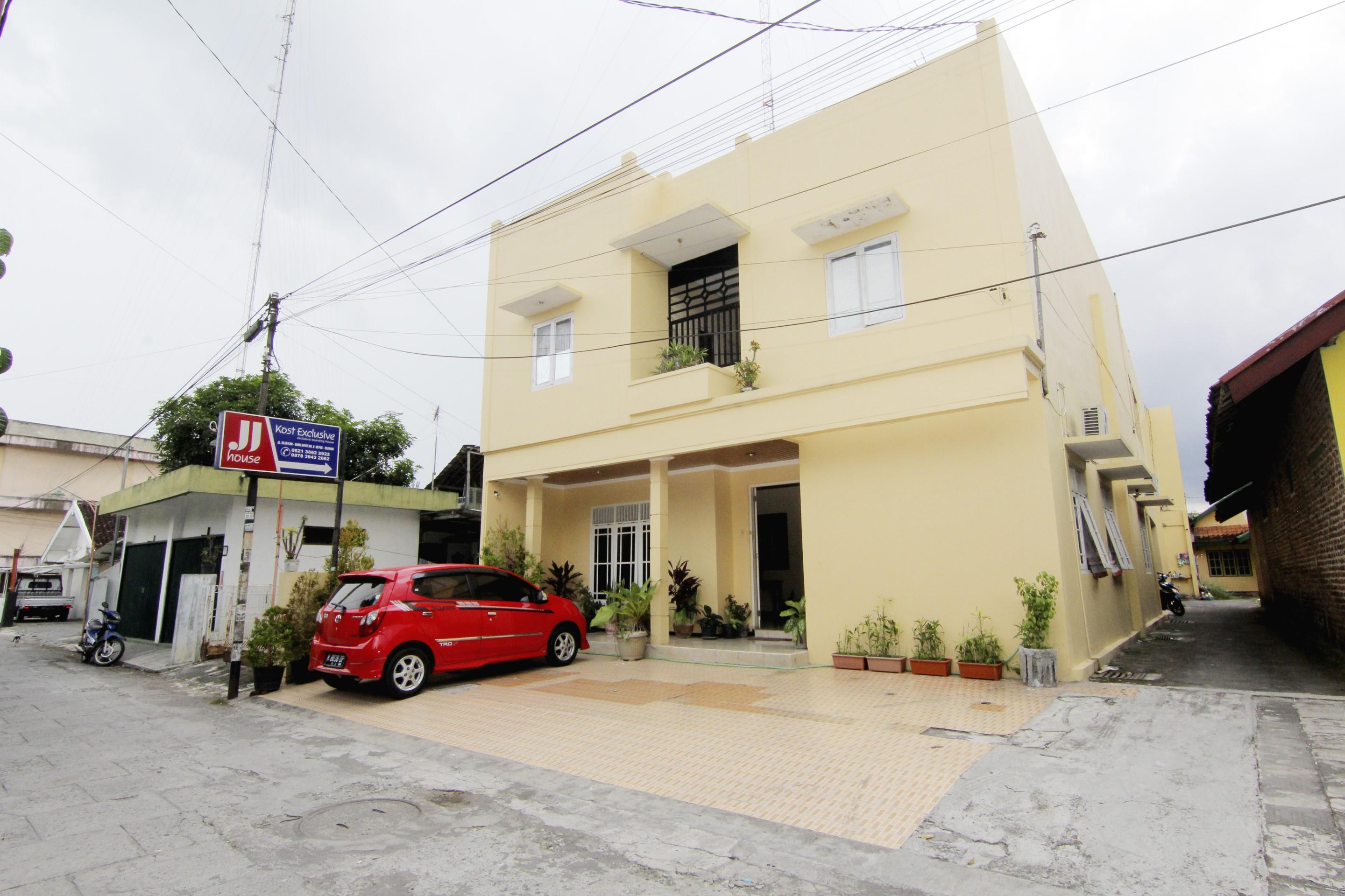 Отель Jj House Gejayan Kejayan Экстерьер фото