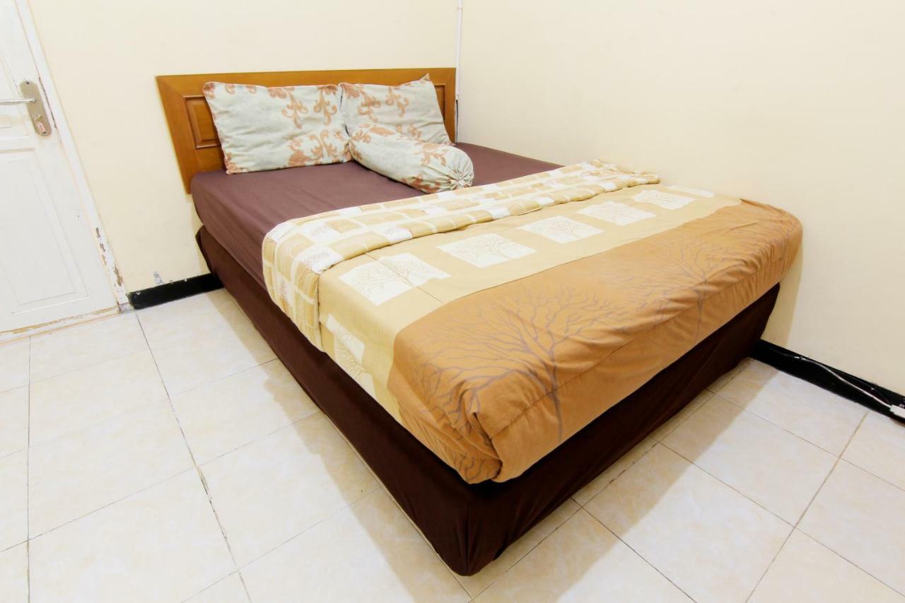 Отель Jj House Gejayan Kejayan Экстерьер фото
