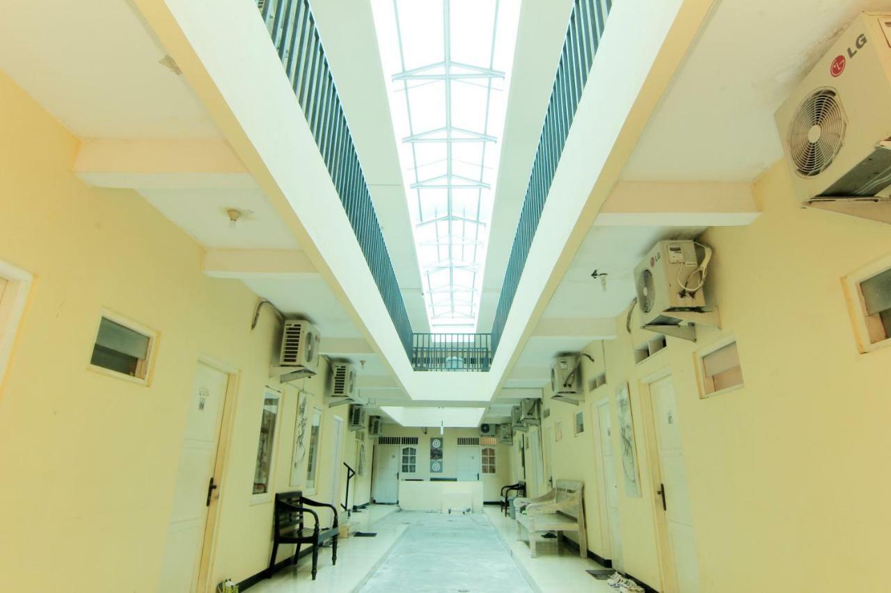 Отель Jj House Gejayan Kejayan Экстерьер фото